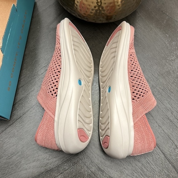 BZees Breathable Slip-On Loafers - Charlie (WIDE) - Picture 7 of 12